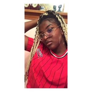 Meet your Posher, Anne